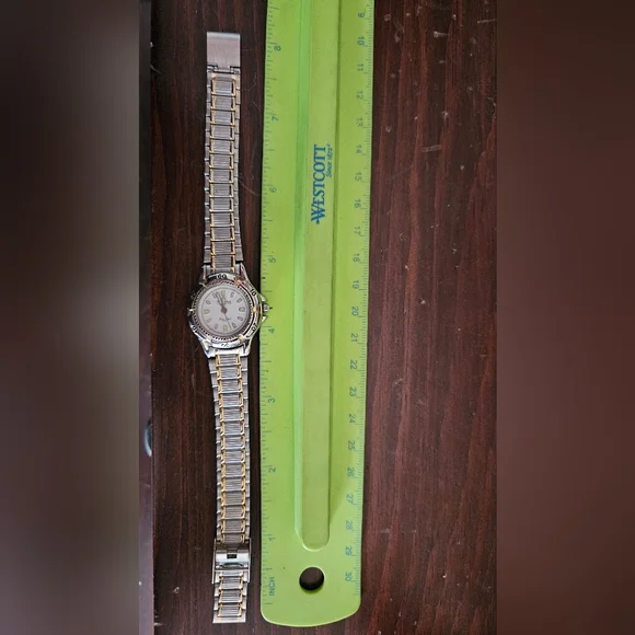 Lucien Piccard Dufonte Vintage Women's Watch in Original Box - Picture 5 of 5